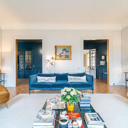 Luxury Eiffel Elegance 4br By Airsuite *