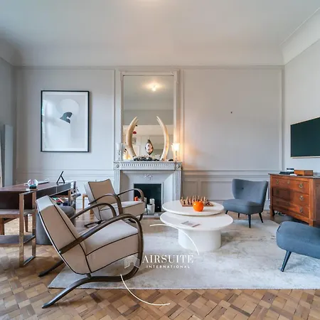 아파트 Luxury Eiffel Elegance 4br By Airsuite *