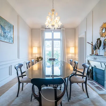 아파트 Luxury Eiffel Elegance 4br By Airsuite