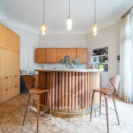 Luxury Eiffel Elegance 4br By Airsuite *